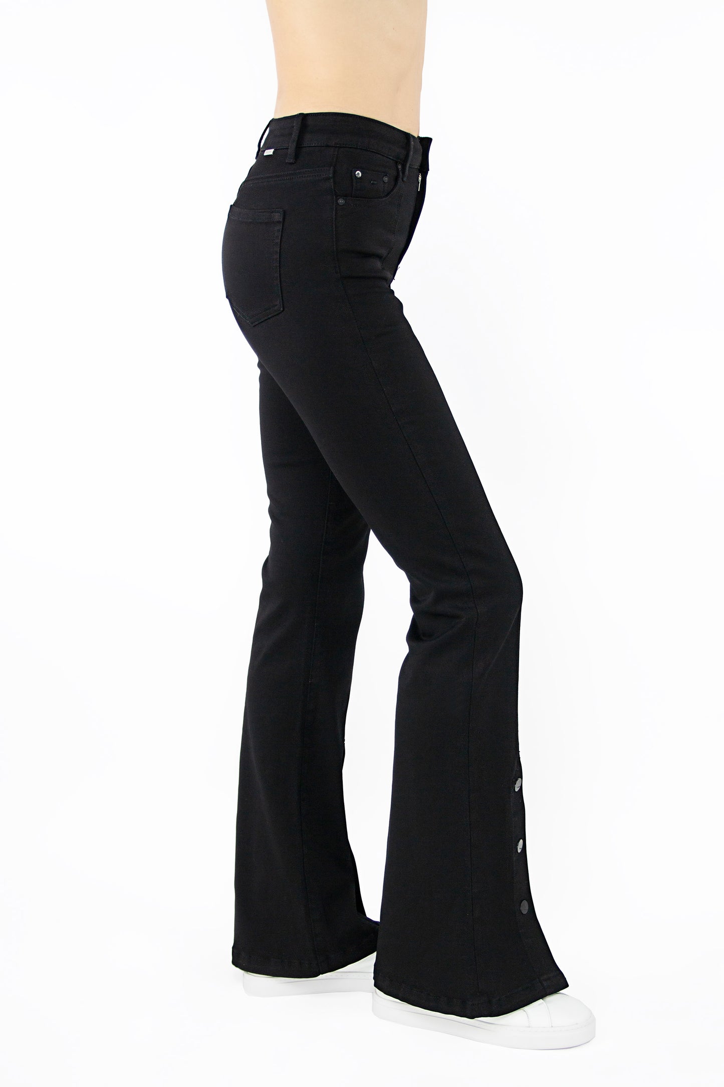 HIGH RISE FLARE W/ FRONT SEAMS AND SNAP HEM