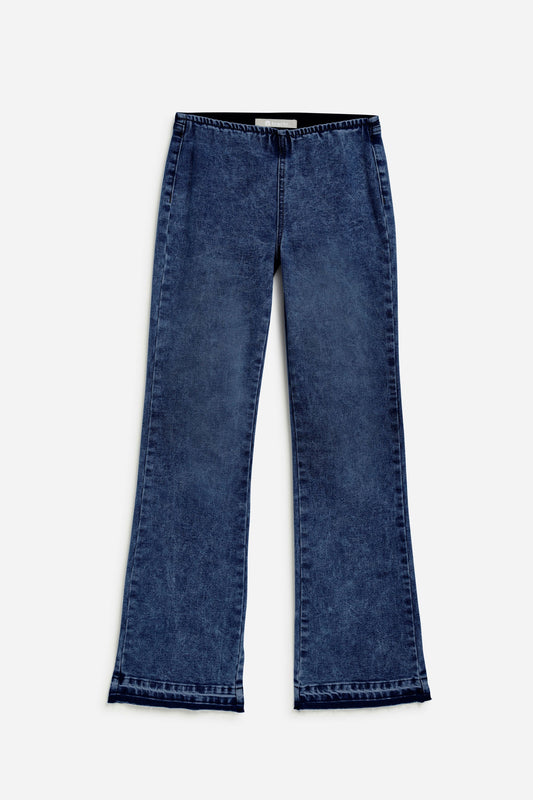 Mid Rise Clean Front Pull On Flare Jean W Released Hem