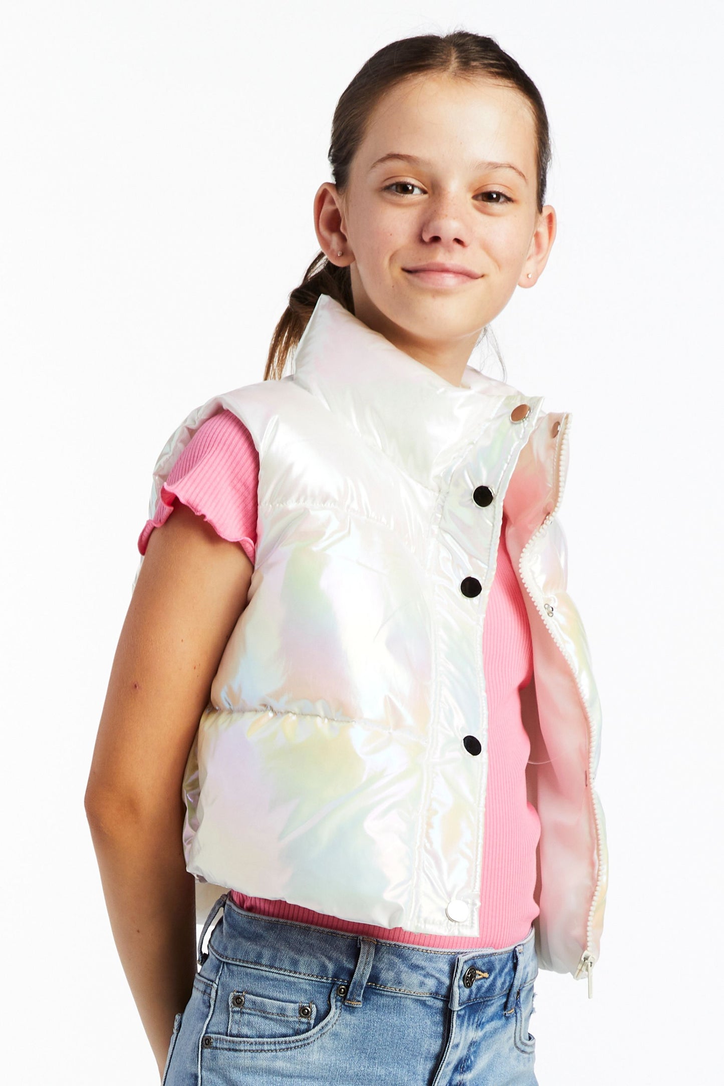 Metallic Cropped Puffer Vest With Pull Tab